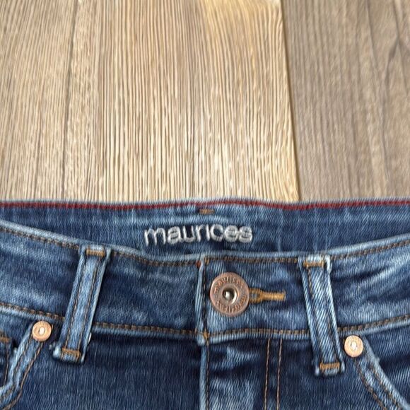 Maurice’s Jeans High-Rise Super Skinny Distressed Raw Hem - Picture 5 of 11